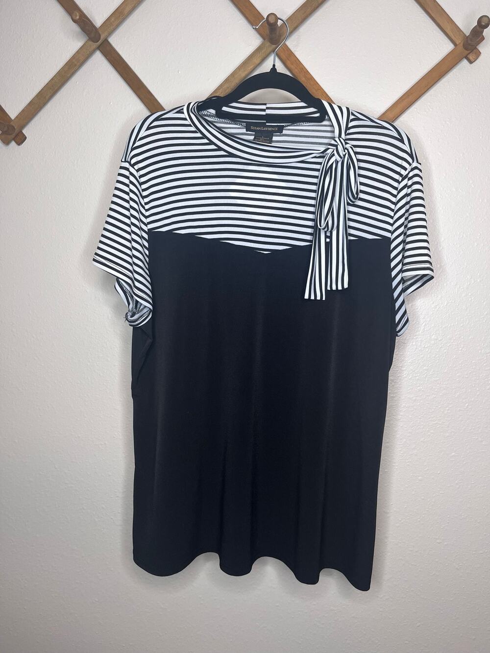 Susan Lawrence Black and White Striped Colorblock Short Sleeve Top Size XL